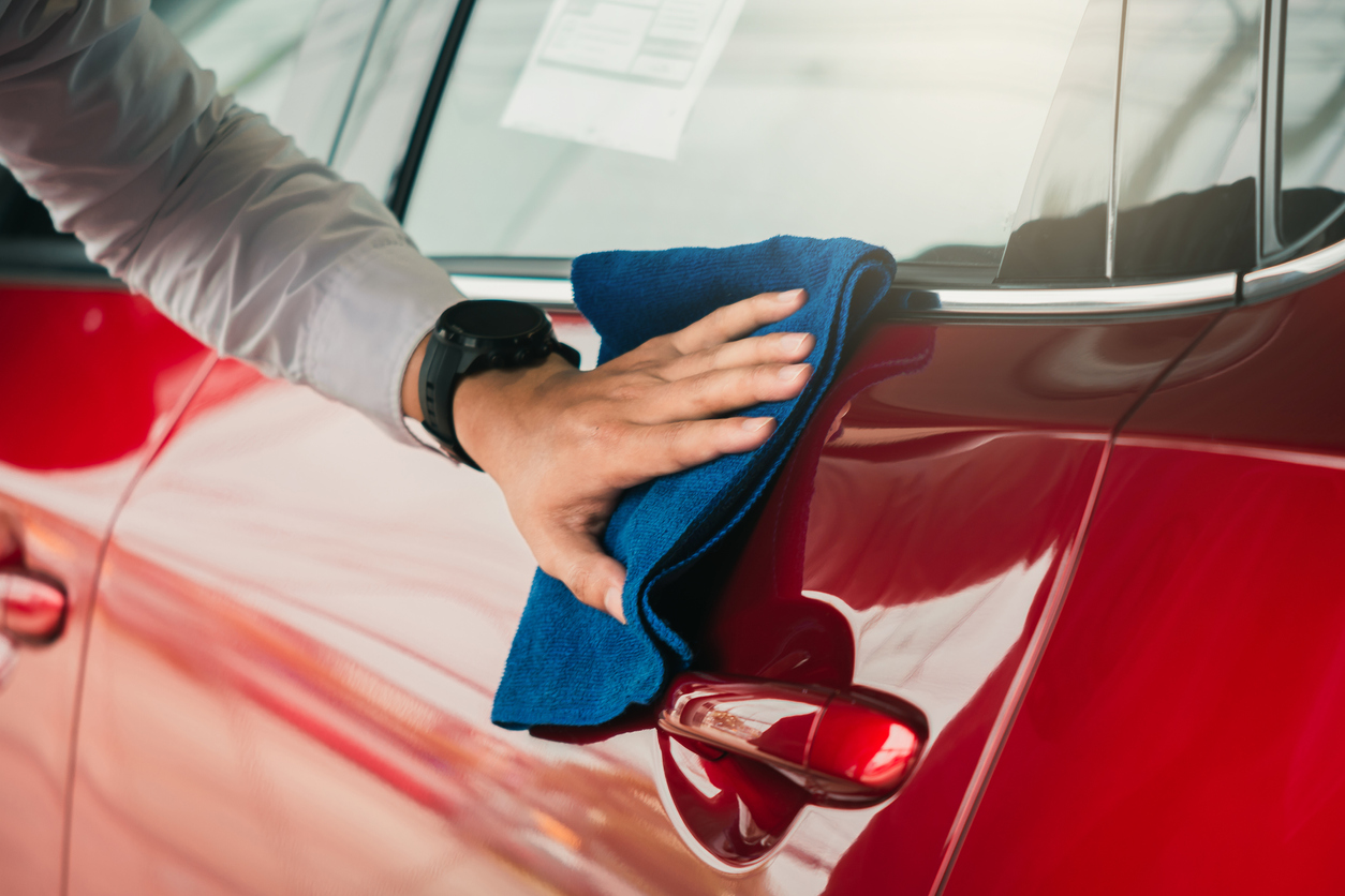 How to Wax Your Car for Flawless Car Detailing | ChipsAway Blog