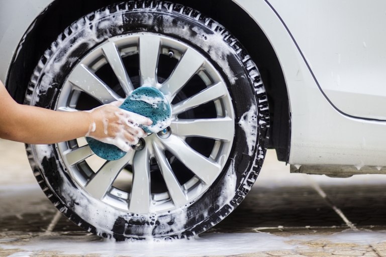 How to Polish Alloy Wheels At Home ChipsAway Blog